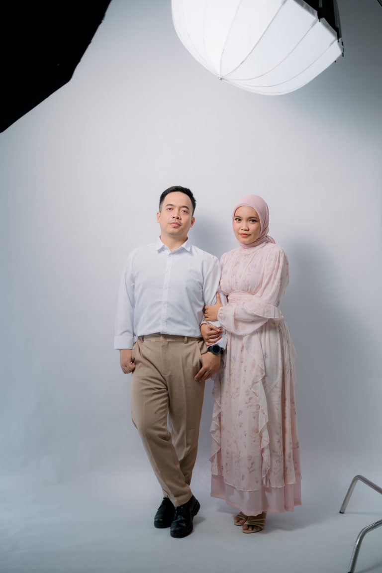 Foto Pengantin Bagian Bawah - REY06970 - Raga Maulana