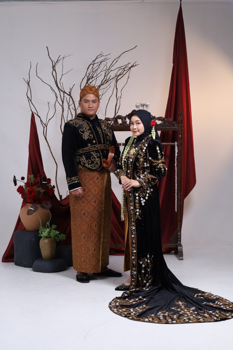 6227e6df-767b-4633-80d4-b45e9ea602c0 - yusrina safira
